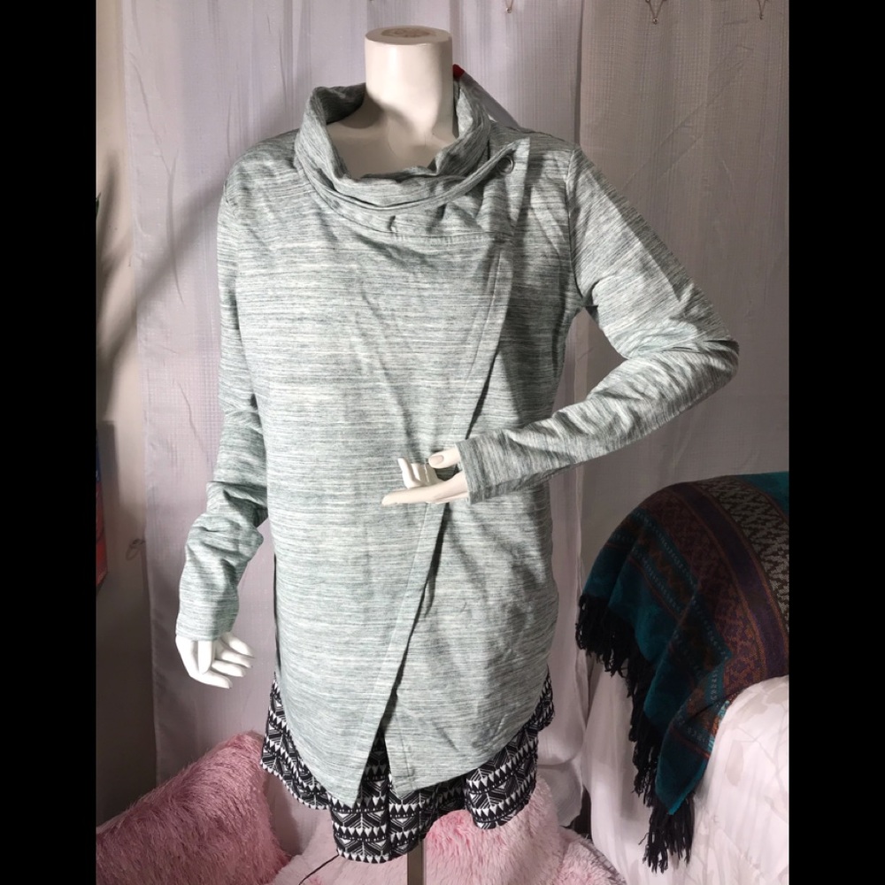 DANSKIN WARM TOP